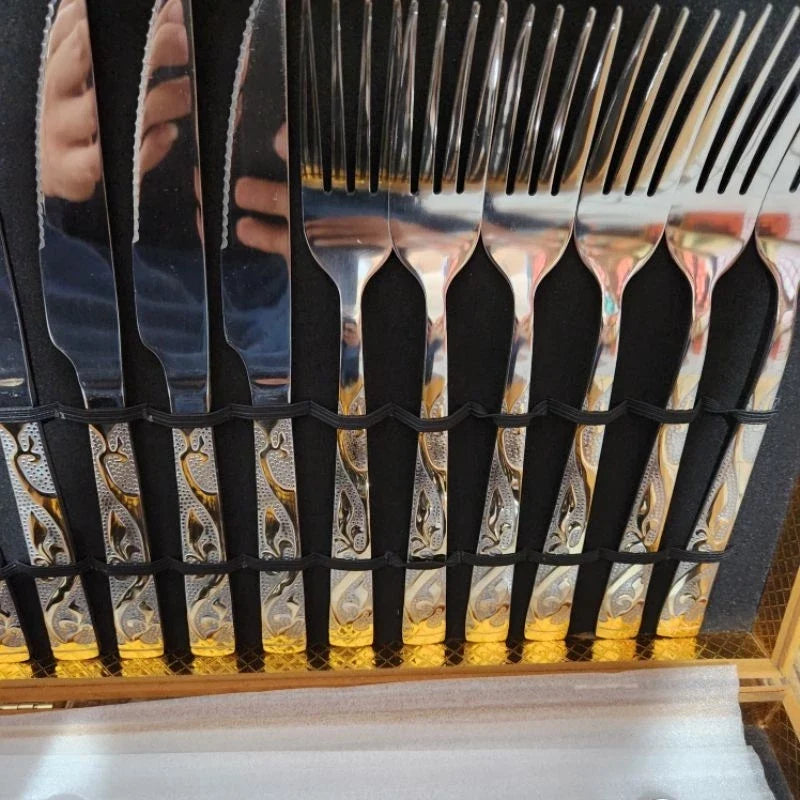 Kit Talheres Floral Dourado com 24 Peças em Aço Inox